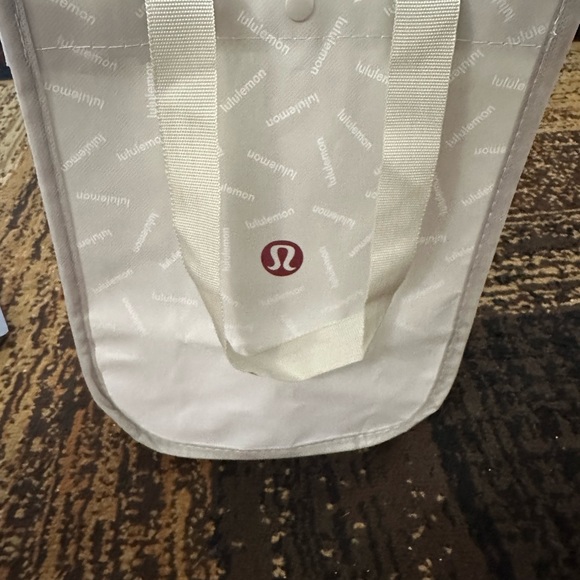 Lululemon limited edition white ombré tote bag - Picture 3 of 3